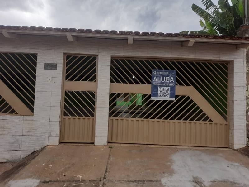 ALUGO CASA COM 3 QUARTOS, SENDO UMA SUTE, NO JARDIM NOVO MUNDO