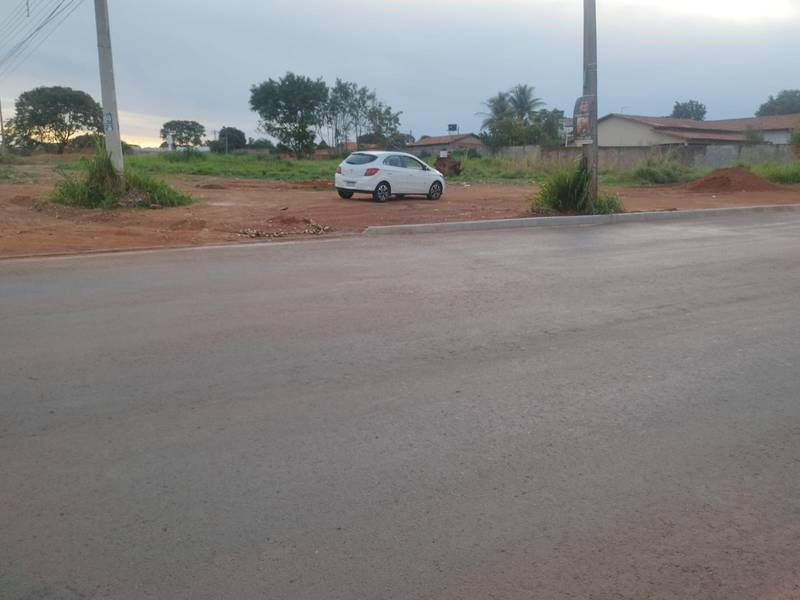 VENDO LOTE RESID. DELA PENHA  GOI�NIA! ESQUINA, COM 395 M�, AVENIDA S�O JO�O DA ESC�CIA... 